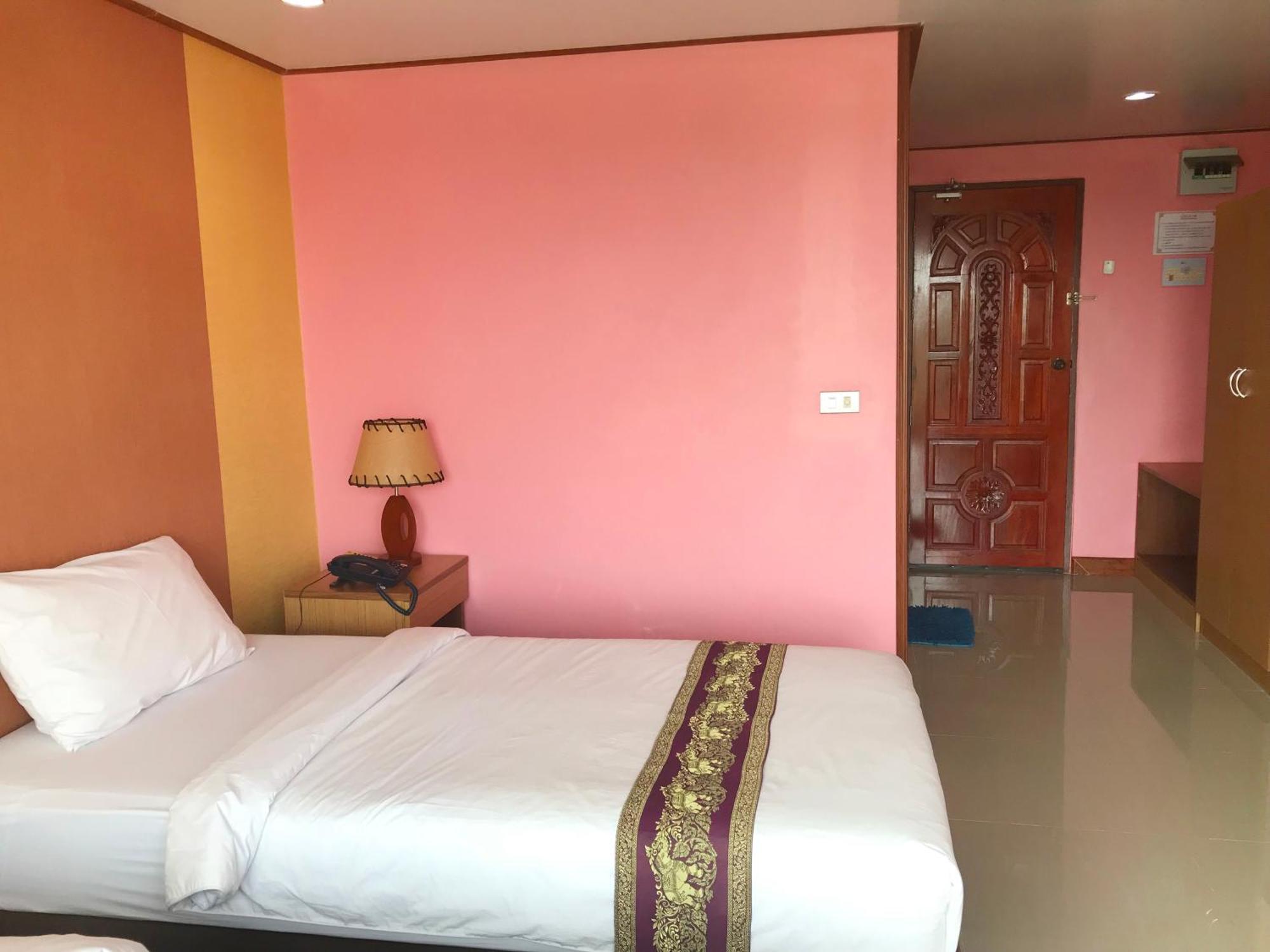 Toh Buk Seng Ayutthaya Hotel Bagian luar foto