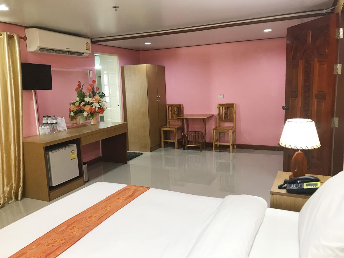 Toh Buk Seng Ayutthaya Hotel Bagian luar foto