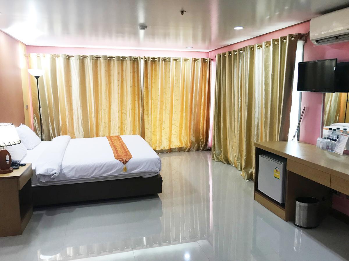 Toh Buk Seng Ayutthaya Hotel Bagian luar foto