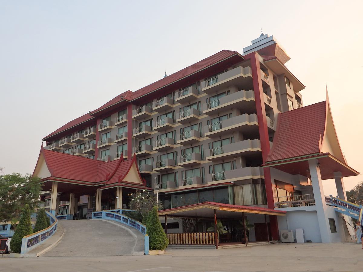 Toh Buk Seng Ayutthaya Hotel Bagian luar foto